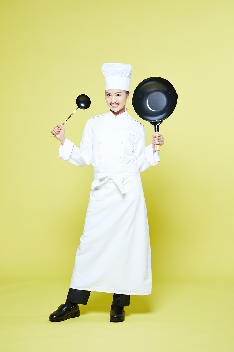 志田友美『Wiz cloud（ワイズクラウド）』TVCMビジュアル