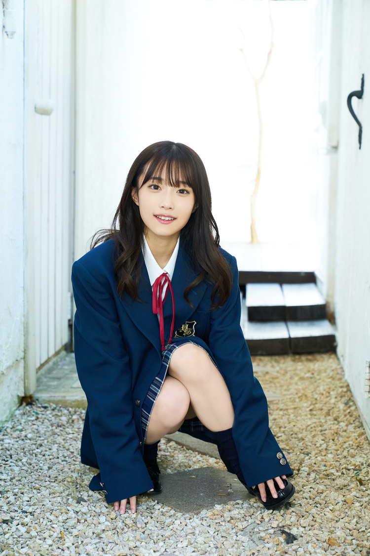 岸みゆ（撮影：Takeo Dec.／スタイリスト：八杉直美／ヘアメイク：敷島清香（JULLY））