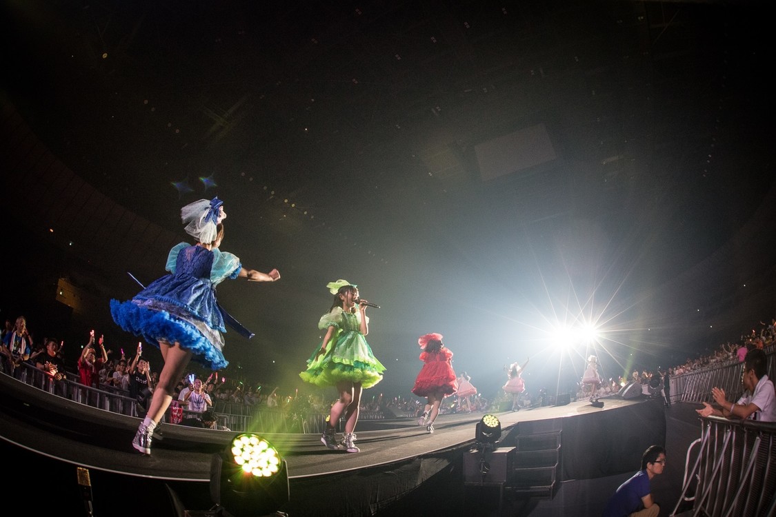 FES☆TIVE、＜@JAM EXPO2018＞ストロベリーステージ ライブ写真