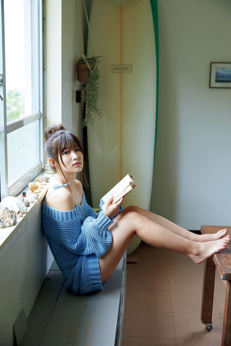 石岡真衣（恵比寿マスカッツ）ラスト写真集『雨あがり』（光文社）より