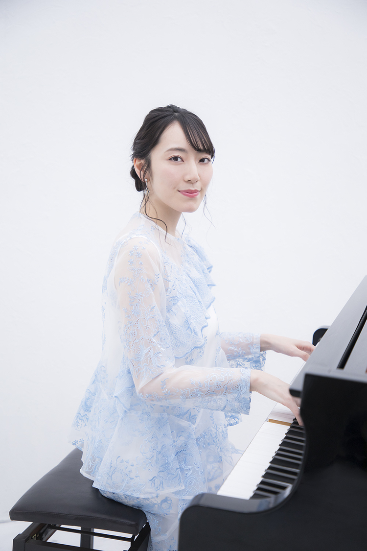 『松井咲子1st写真集 咲子』より　 (C)KADOKAWA (C)MATSUI SAKIKO (C)SOMEDAY  PHOTO/TANAKA TOMOHISA