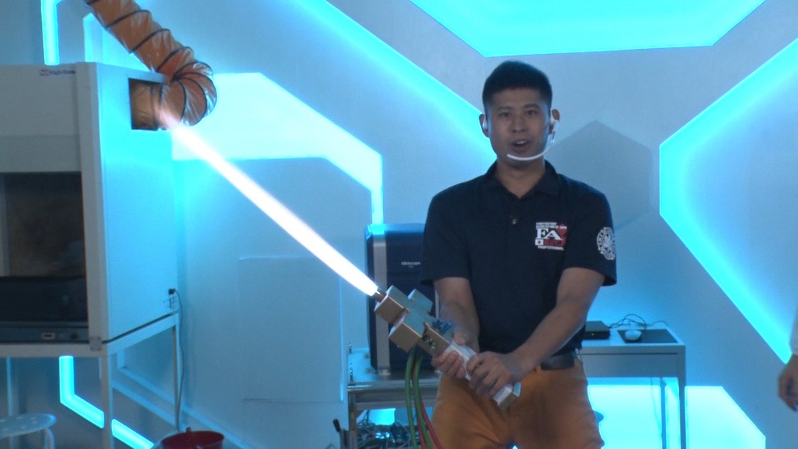 ©大久保篤・講談社／特殊消防隊動画広報課