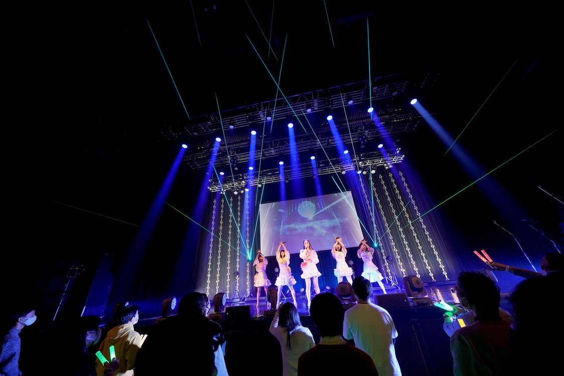 撮影：佐藤広理　神宿＜KAMIYADO Zepp Tour 2020-2021 Bloom of Life＞（12月19日／福岡・Zepp Fukuoka）より