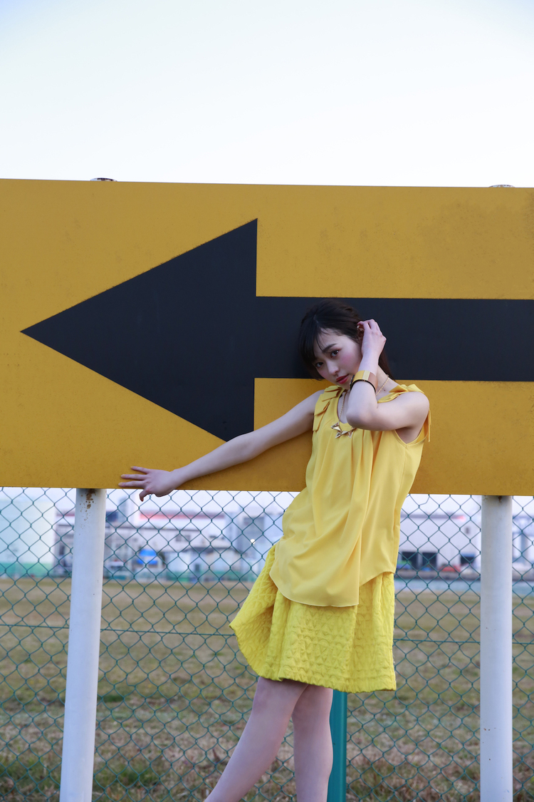 福原遥1stフォトブック『はるかいろ』より（東京ニュース通信社刊）