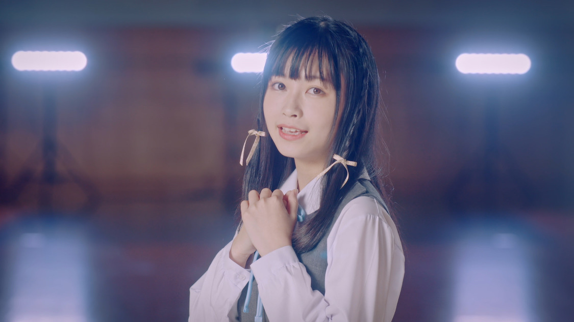 「卒業レールウェイ」MVより