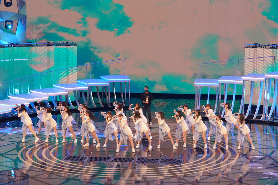 日向坂46『第71回NHK紅白歌合戦』リハーサルより