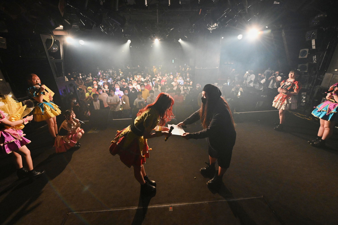 ＜楕円形メリーゴーラウンド 発売記念FINALワンマン〜潜れ！潜れ！潜れ！海底1210万マイルへ〜＞渋谷CLUB QUATTRO（2020年12月30日）