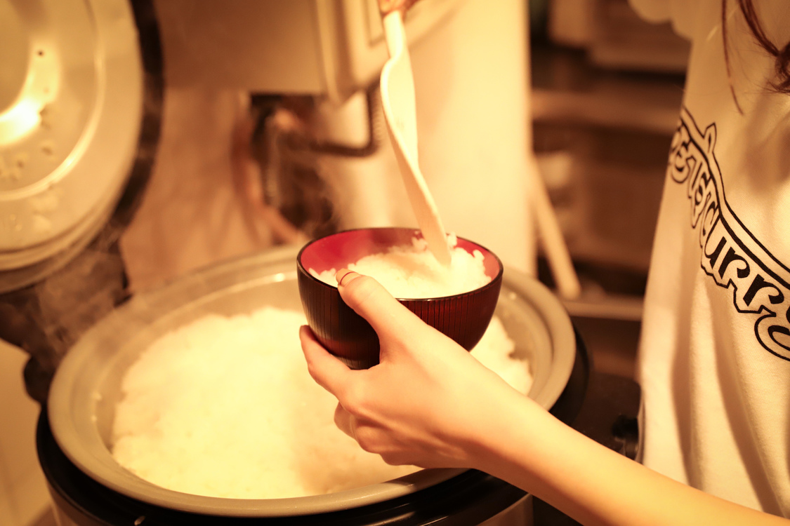 木村ミサ　カレー調理風景