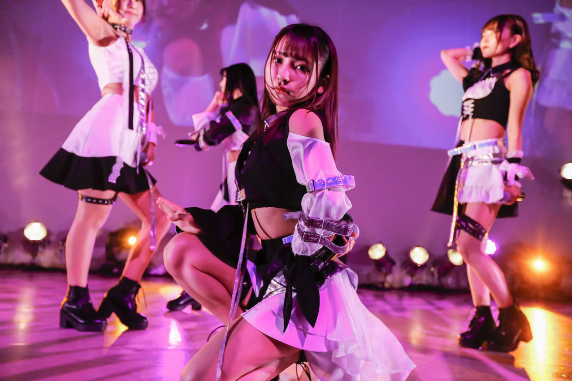 #2i2（撮影：藤井拓）