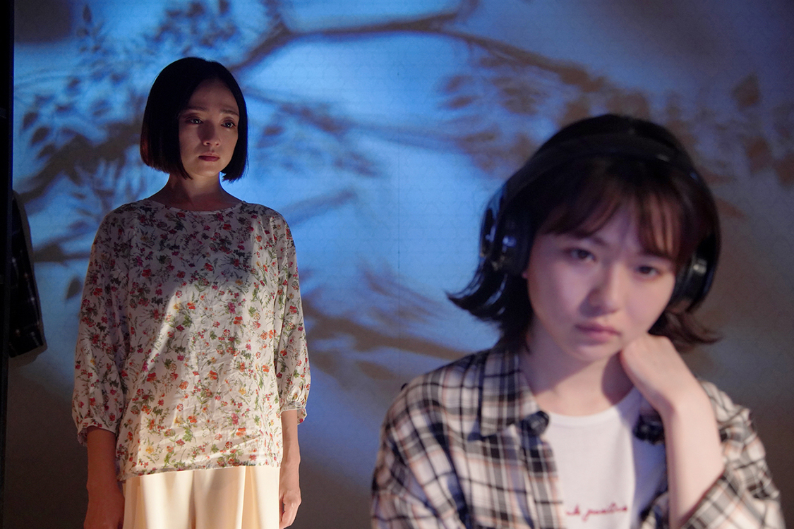 場面写真　©2021 「樹海村」製作委員会