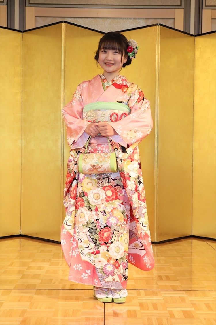 ©2021 Zest,Inc.／衣装協力：（株）清水屋