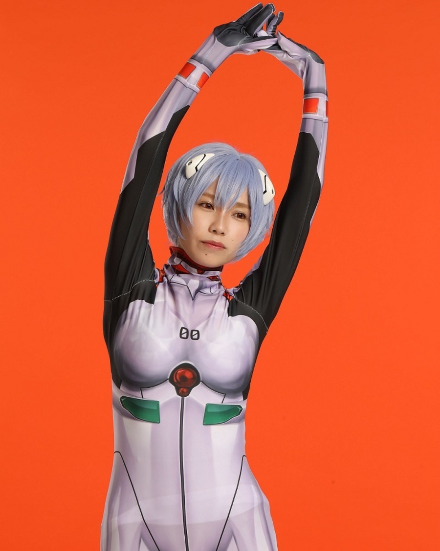 Singing Cosplayer Hikari