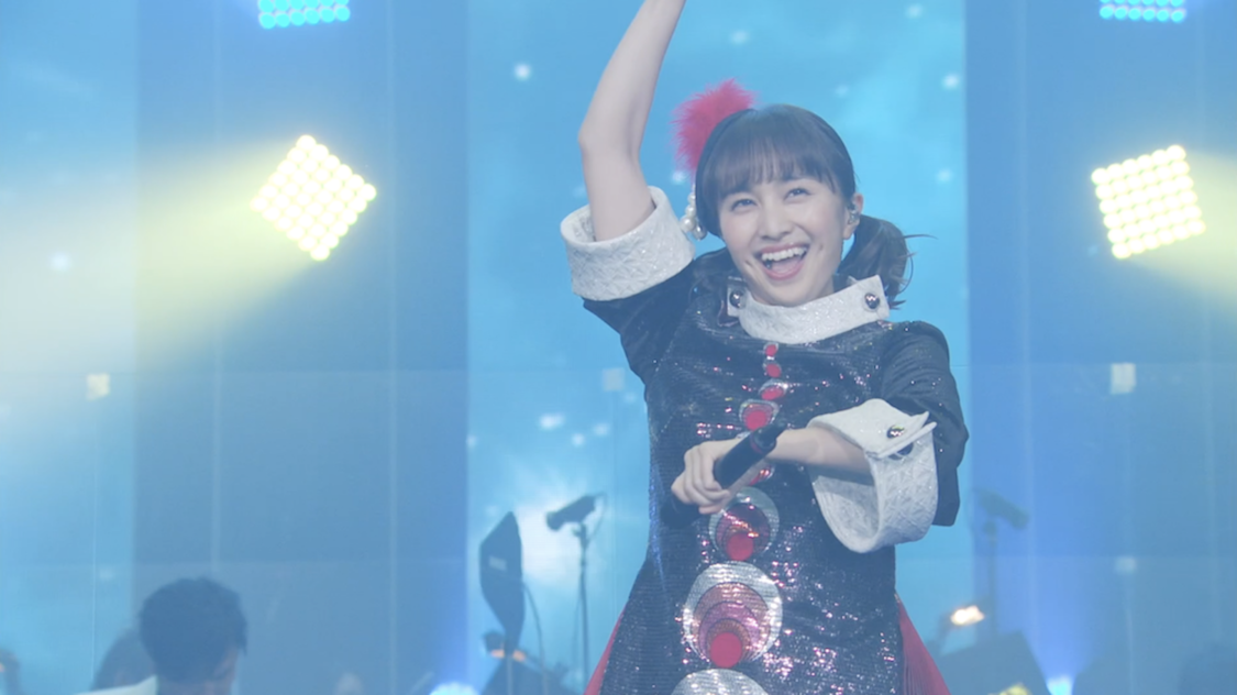 「MOON PRIDE」ライブ映像より