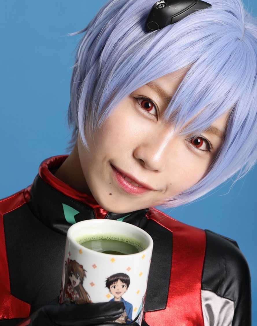 Singing Cosplayer Hikari