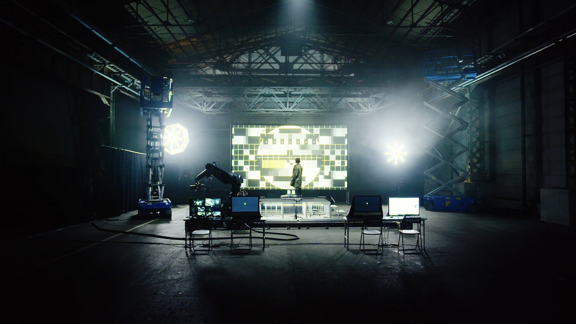 デジタルハリウッド大学「みんなを生きるな。自分を生きよう。2021 春」篇より