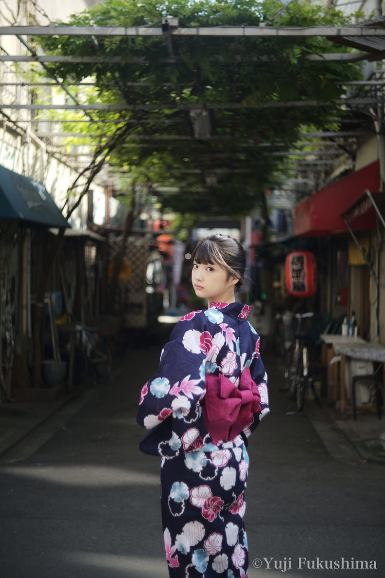 ＜山下彩耶×福島裕二写真展-UTAKATA-＞より