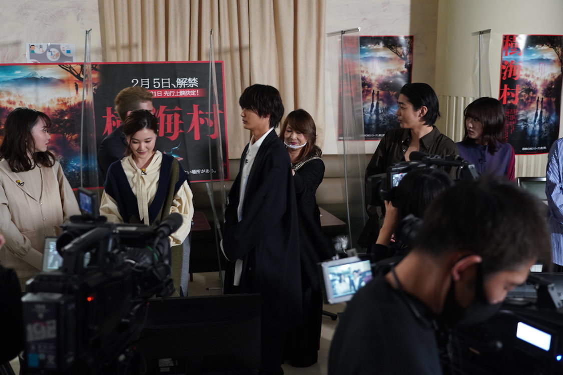 ©2021 「樹海村」製作委員会