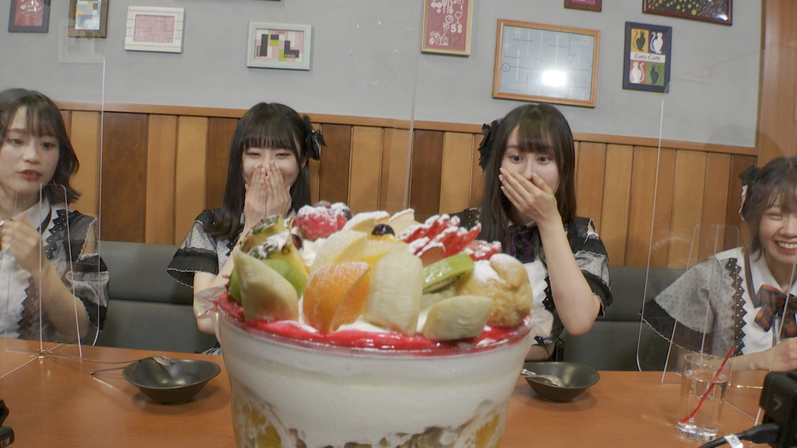 『シャニムニ＝パレードが挑戦「爆食！日本1周キログラムの旅」』より