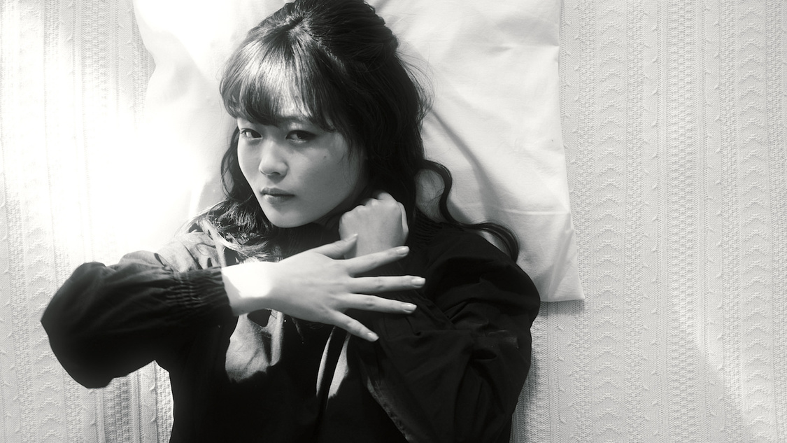 NELN「snow light」MVより