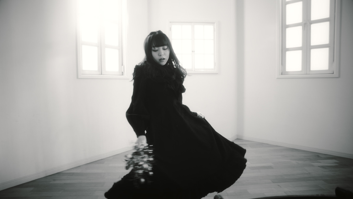 NELN「snow light」MVより