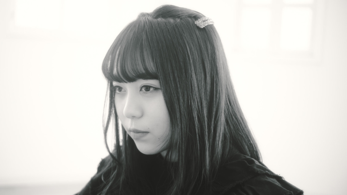 NELN「snow light」MVより