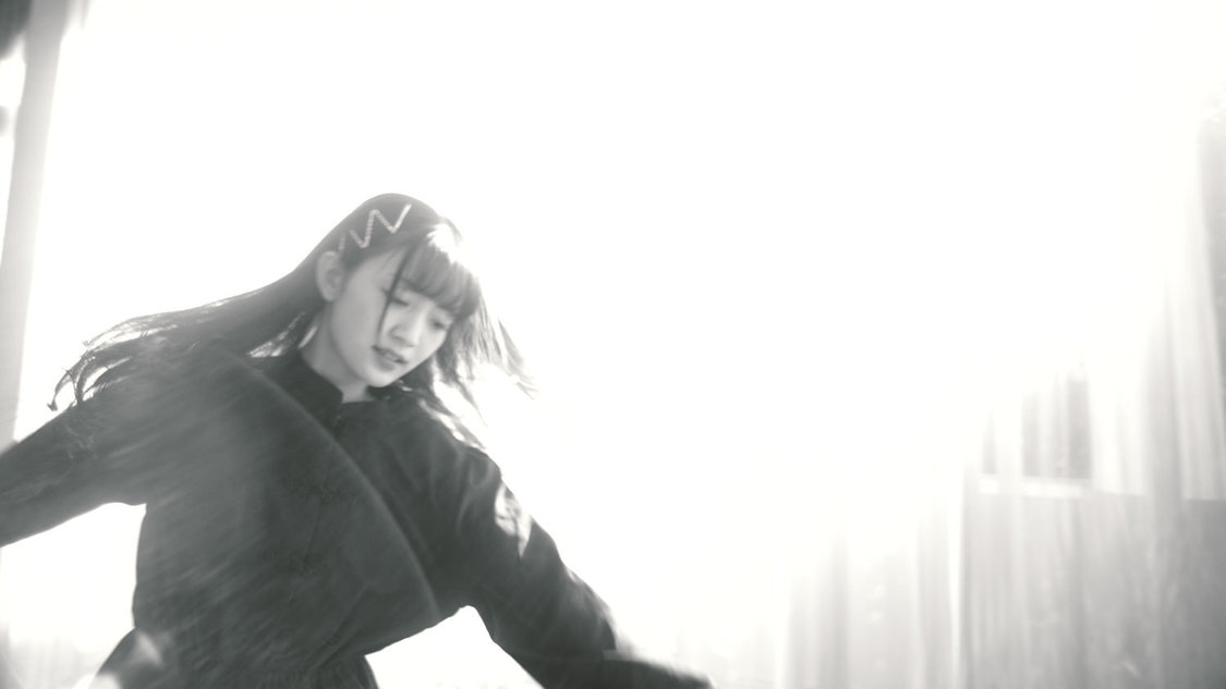 NELN「snow light」MVより