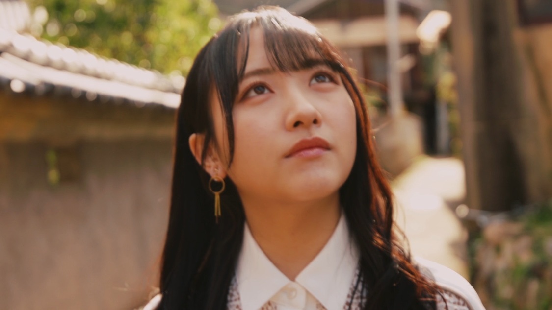 「独り言で語るくらいなら」MVより　©STU/KING RECORDS