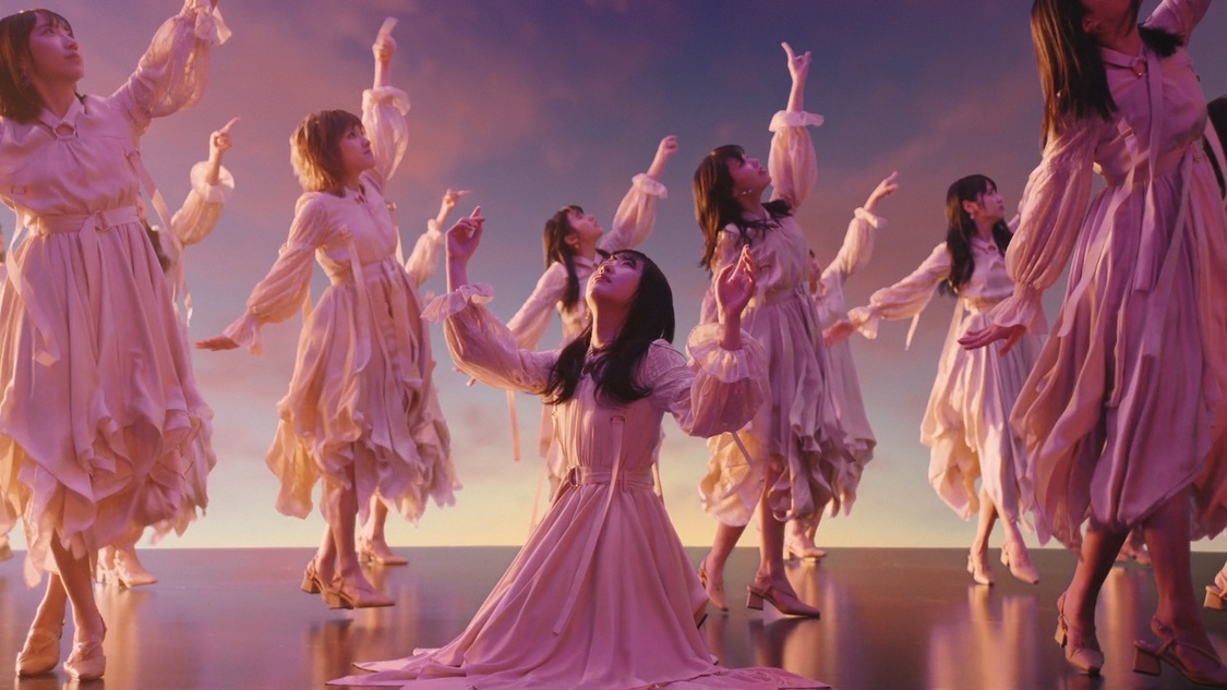 「独り言で語るくらいなら」MVより　©STU/KING RECORDS