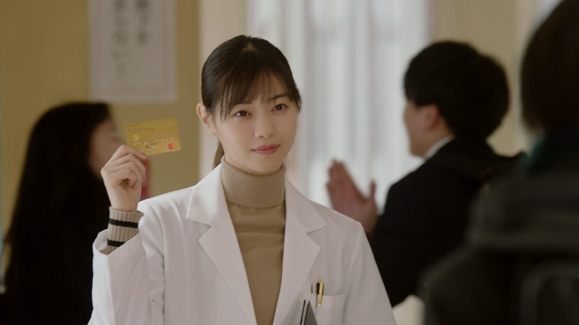 au新TVCM 「朝の挨拶」篇より