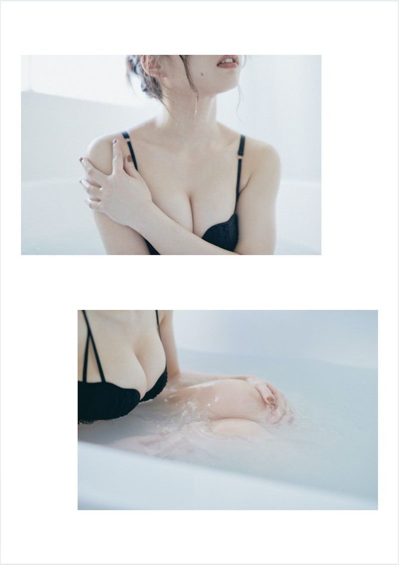 奥津マリリ（フィロソフィーのダンス）デジタル写真集『日常に花束のような幸せを』より