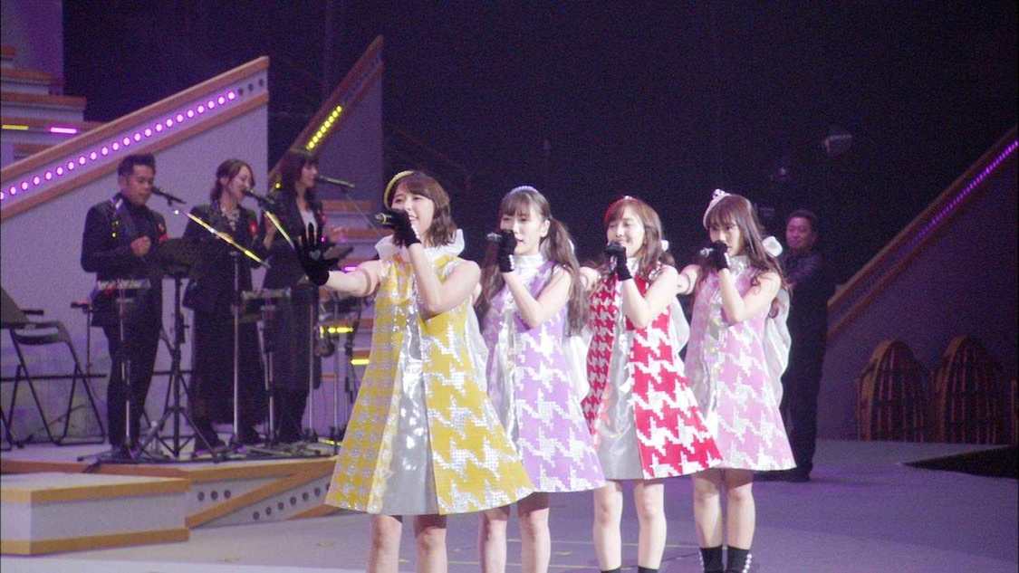 ももいろクローバーZ「DNA狂詩曲」より