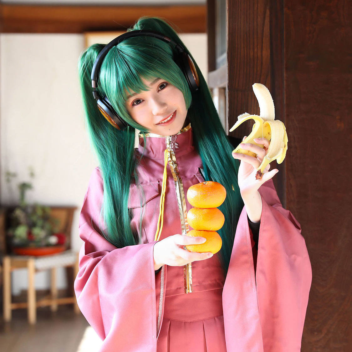 Singing Cosplayer Hikari