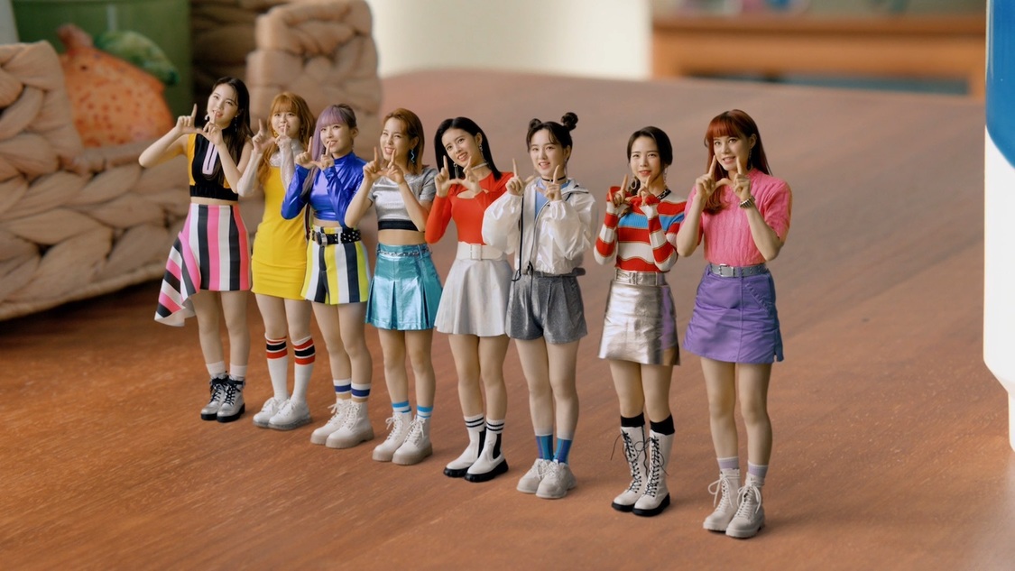 新テレビCM「NiziUを楽しみつくそう」篇より