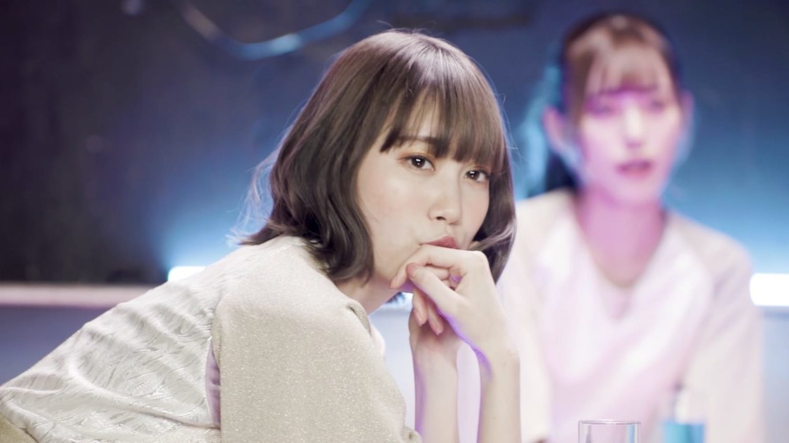 豆柴の大群「らぶ地球 feat.ファーストサマーウイカ」MVより