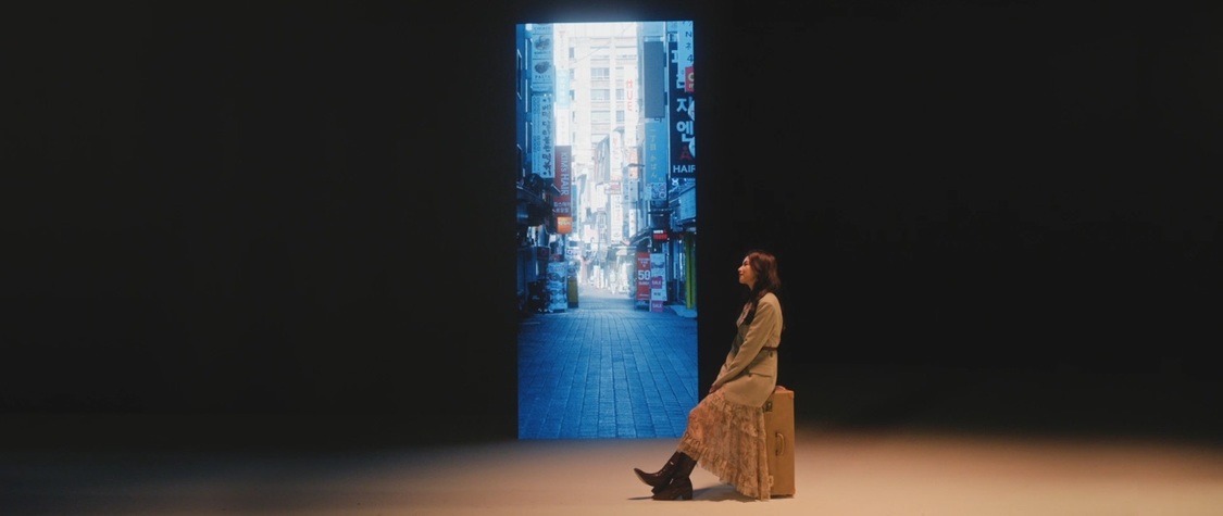 「卒業（Special Version）［with SANA］」MVより