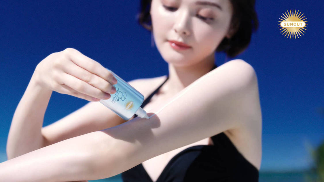 『サンカット プロディフェンス』新CM「輝くビーチへ」篇より