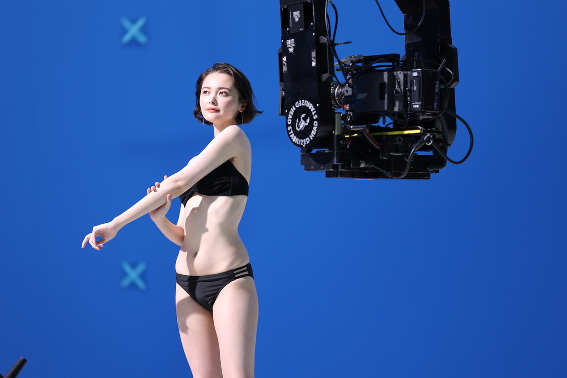 『サンカット プロディフェンス』新CM「輝くビーチへ」篇メイキング