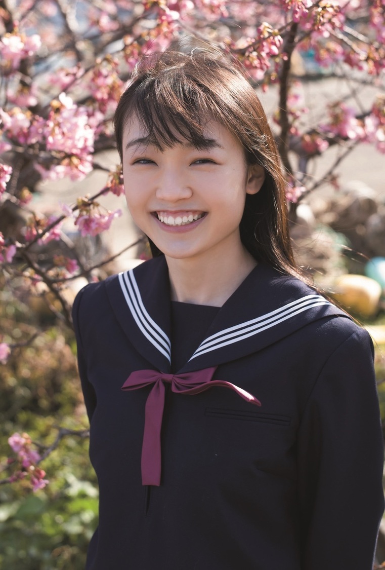 『B.L.T.graduation2021中学卒業』TOKYO NEWS magazine&mook（honto）購入特典ポストカード【山﨑愛生（モーニング娘。’21）】