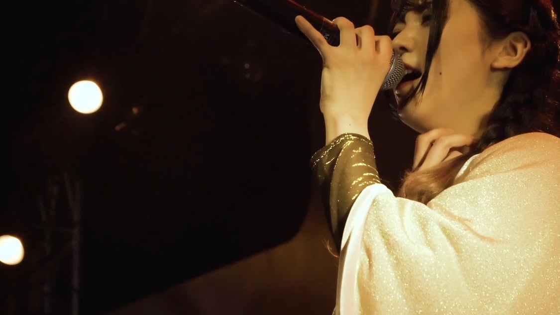 「大丈夫サンライズ」ライブ映像より