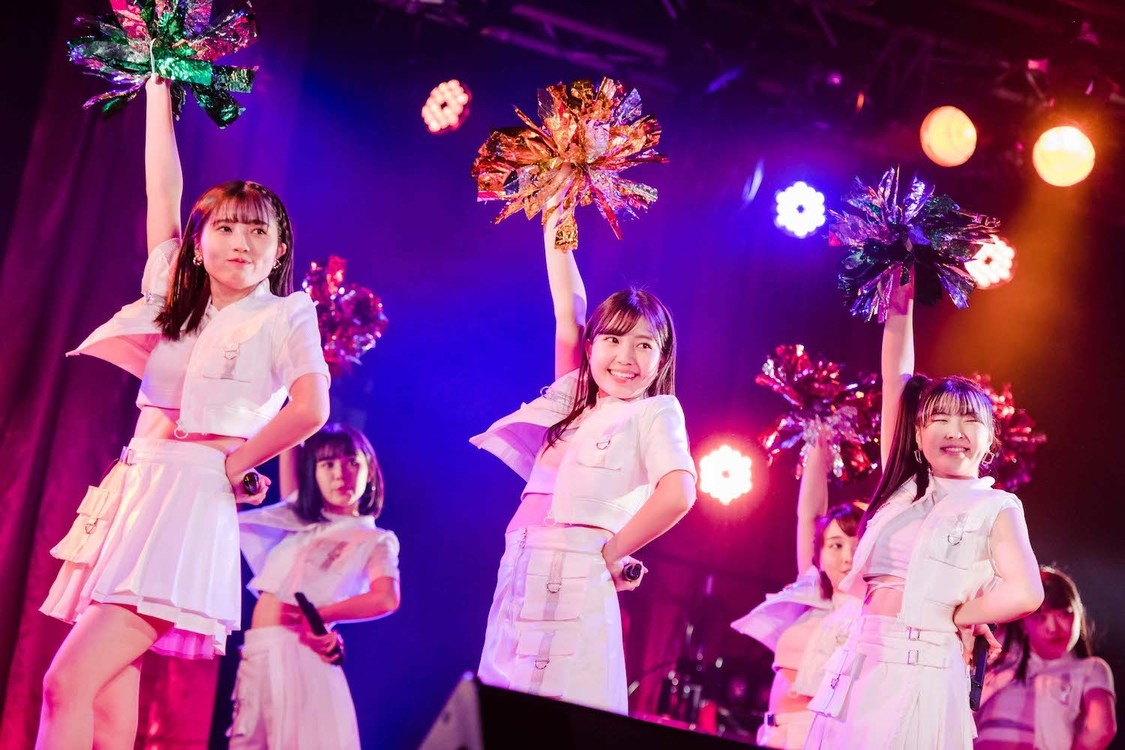 BEYOOOOONDS『スペシャプラス！precious STAGE 〜BEYOOOOONDS〜』より（撮影 : 曽我美芽）