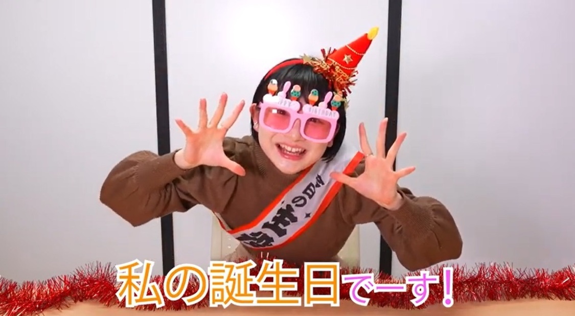 動画「【祝！誕生日開設】小室ゆらチャンネル！将来の夢を語ってたらいつの間にか不安が大量発生・・？！」より