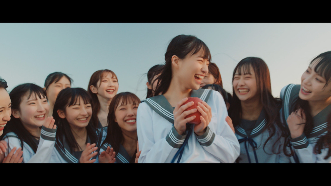 「秘密インシデント」MVより（©YOANI/KING RECORDS）