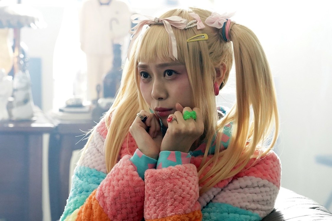 弓木奈於（乃木坂46）／家出少女・チャコ（(C)ひかりTV）