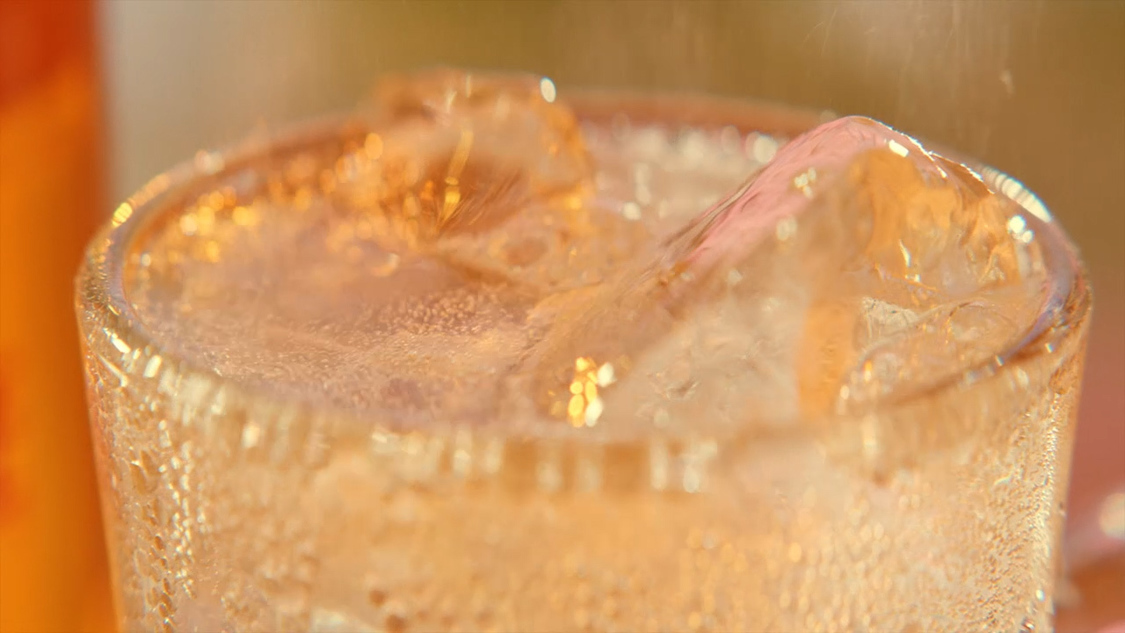 スコッチウイスキー『ホワイトホース』新TVCM「美味いほーっす」篇より