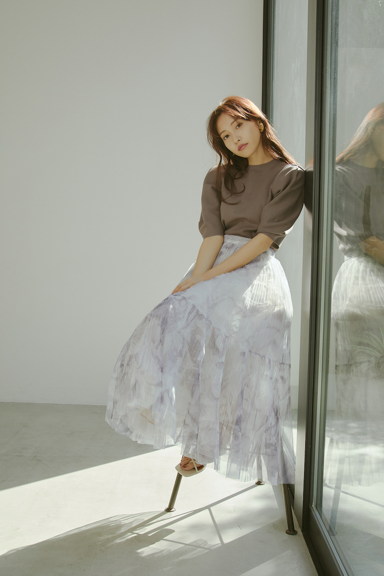 Web企画「SENSUAL MOOD feat.HINAKO SANO 女っぽく着るスナイデル」より