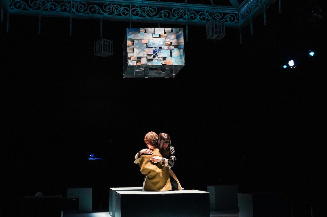 （C）宮木あや子／集英社 （C）少女文學演劇「雨の塔」製作委員会