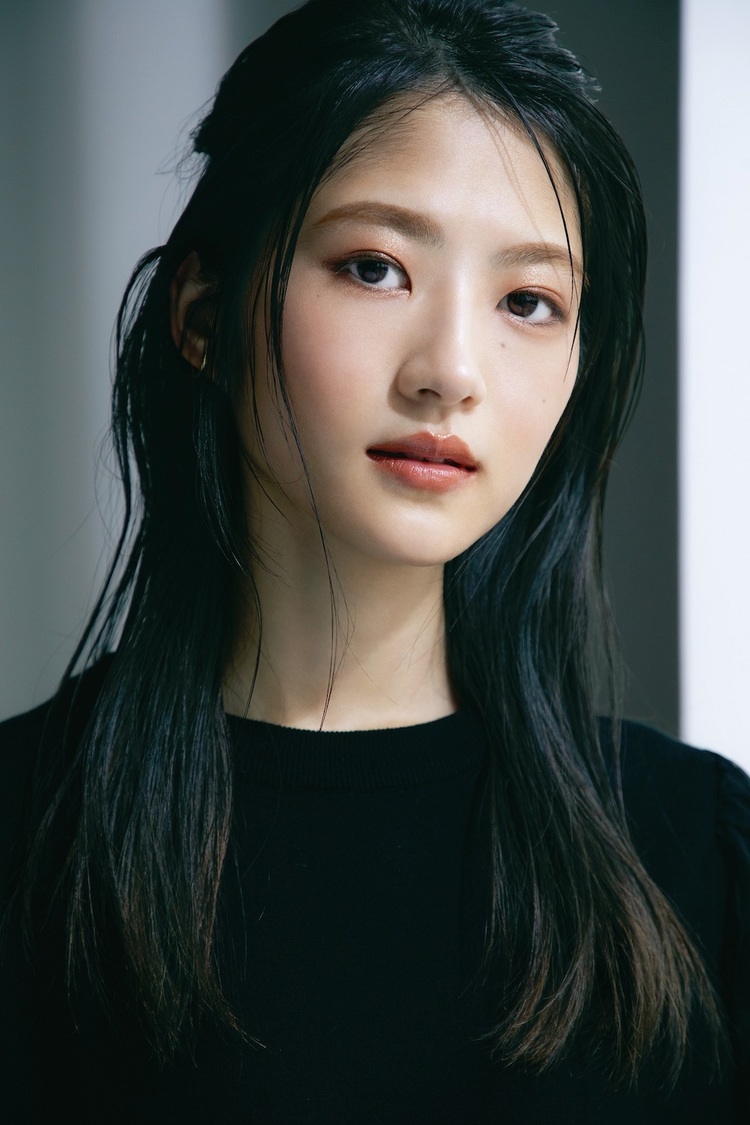 ロングヘアの若月佑美