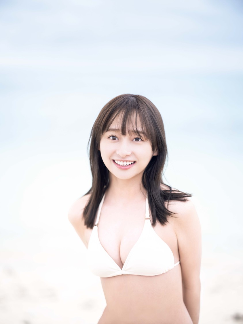 『日向坂46 影山優佳 1st写真集知らないことだらけ』封入特典クイズ(ポスト)カード第2弾(影山優佳/撮影:新津保建秀(扶桑社刊))