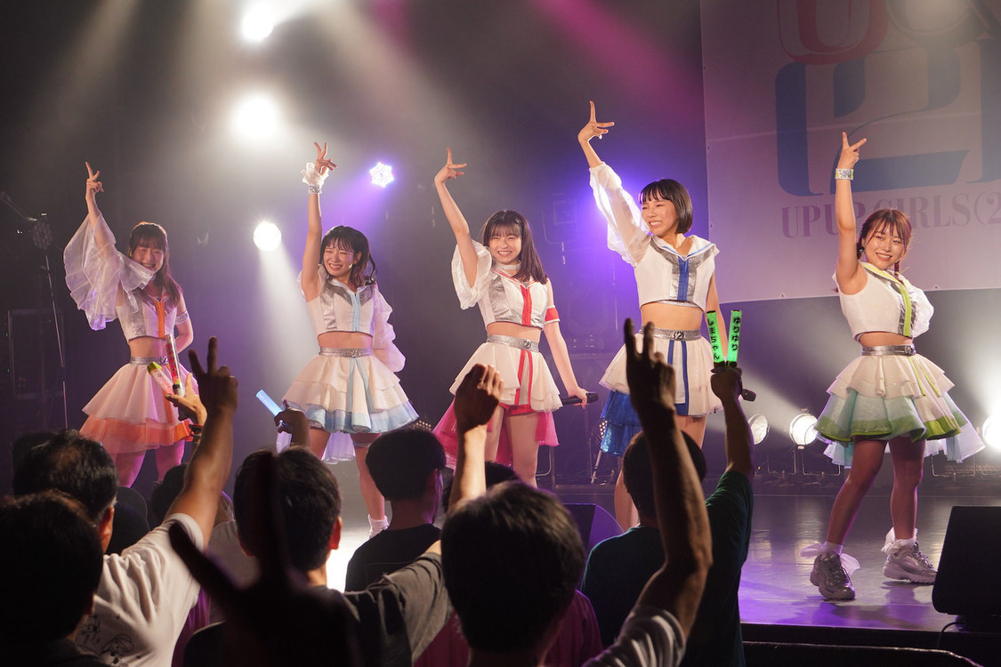 アプガ（２）［ライブレポート］新曲も届けながら、熱くてハッピーな空間を作り上げた5人体制初ワンマン