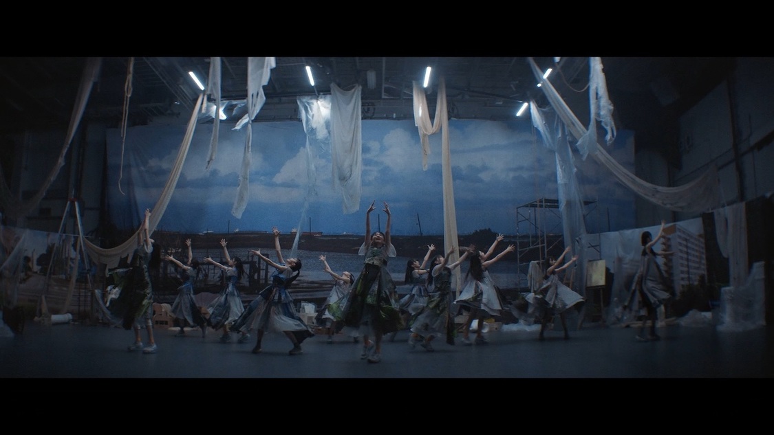 櫻坂46、三期生による「マモリビト」MV公開! センターは小島凪紗